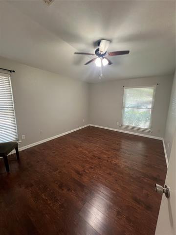 Foto del edificio - 1001 Stableway Ln