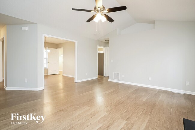 Building Photo - 2989 Butterwood Dr