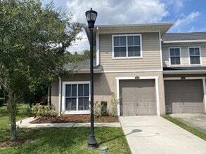 Building Photo - 8202 Downpatrick Ct