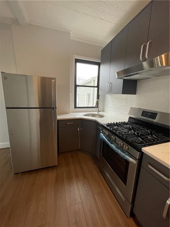 Building Photo - 571 39th St