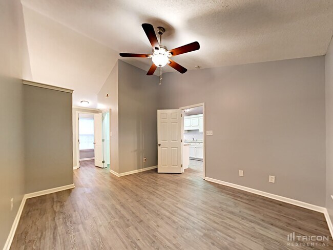 Foto del edificio - 1613 Bear Brook Dr