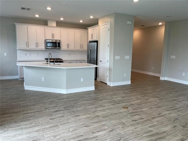 Foto del edificio - 4580 Almada Ln