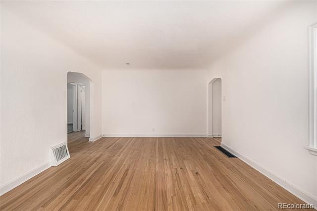 Building Photo - 1409 S Clermont St