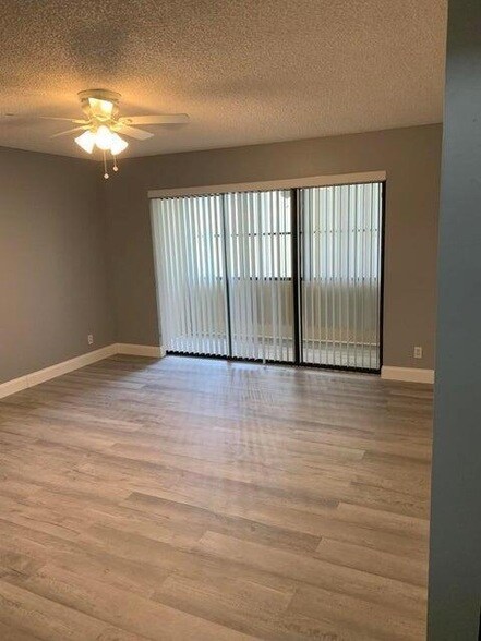 Foto del edificio - 618 Sea Pine Way