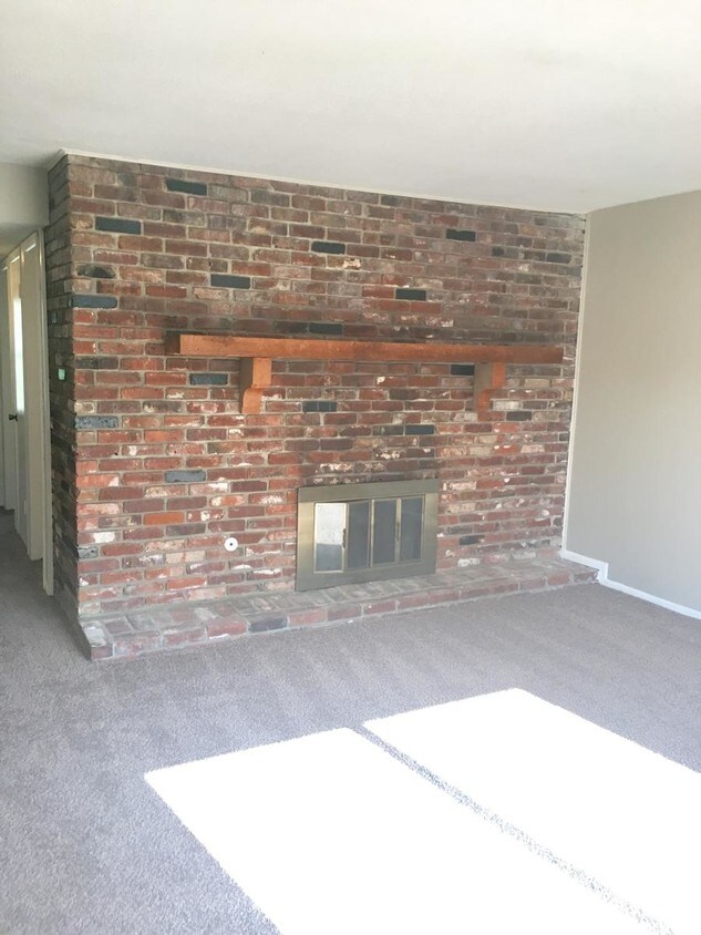 Foto principal - 6307 Ash Ave