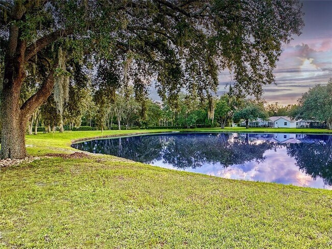 Foto del edificio - 4617 Basswood St