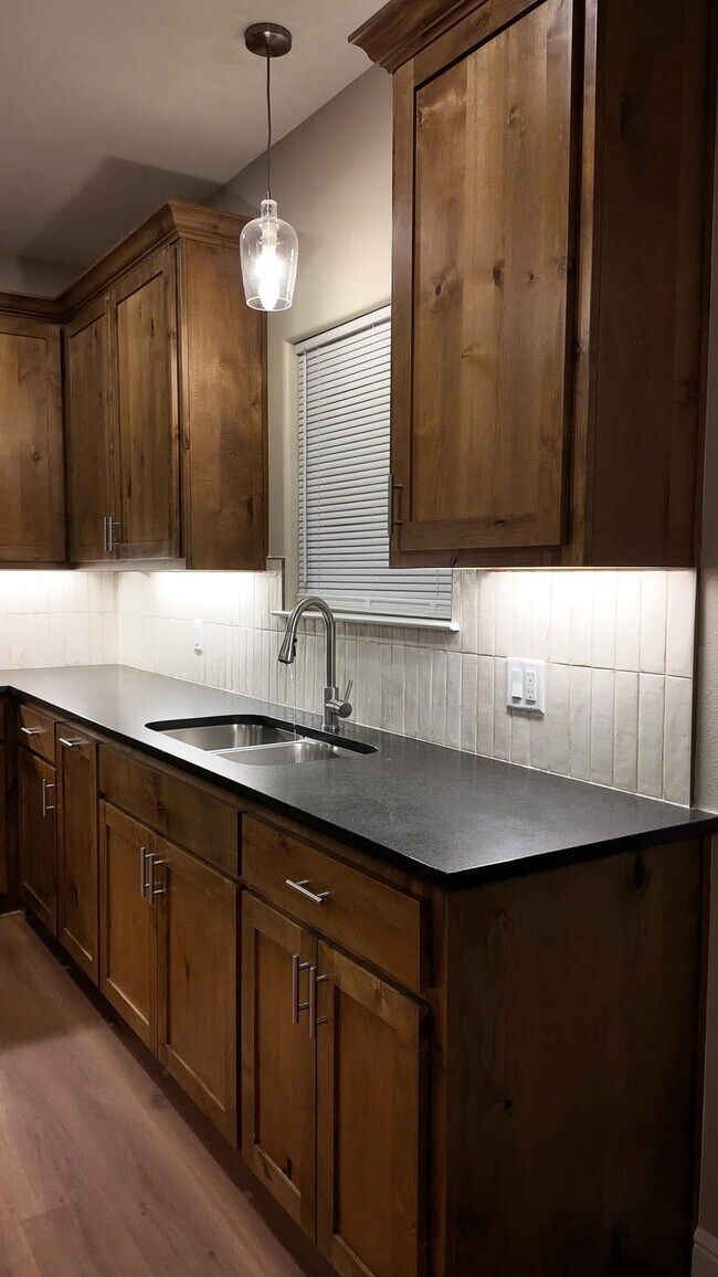 cocina - 330 Compound Dr