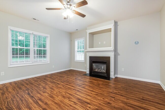 Building Photo - 8625 Boysenberry Ln