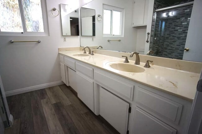 Building Photo - 3200 Ouray Way