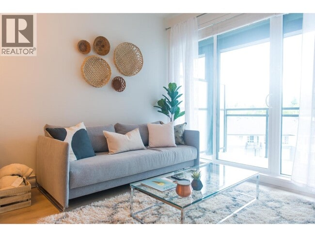 Photo du bâtiment - 603-603 Regan Ave