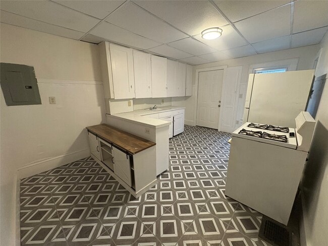 Building Photo - 234 Ackley Ave