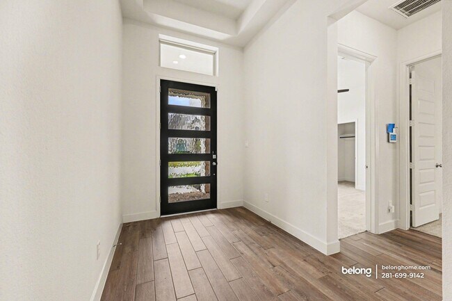 Foto del edificio - 9827 Starry Night Ln