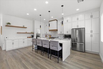 Building Photo - 10624 Grand Cypress Ave