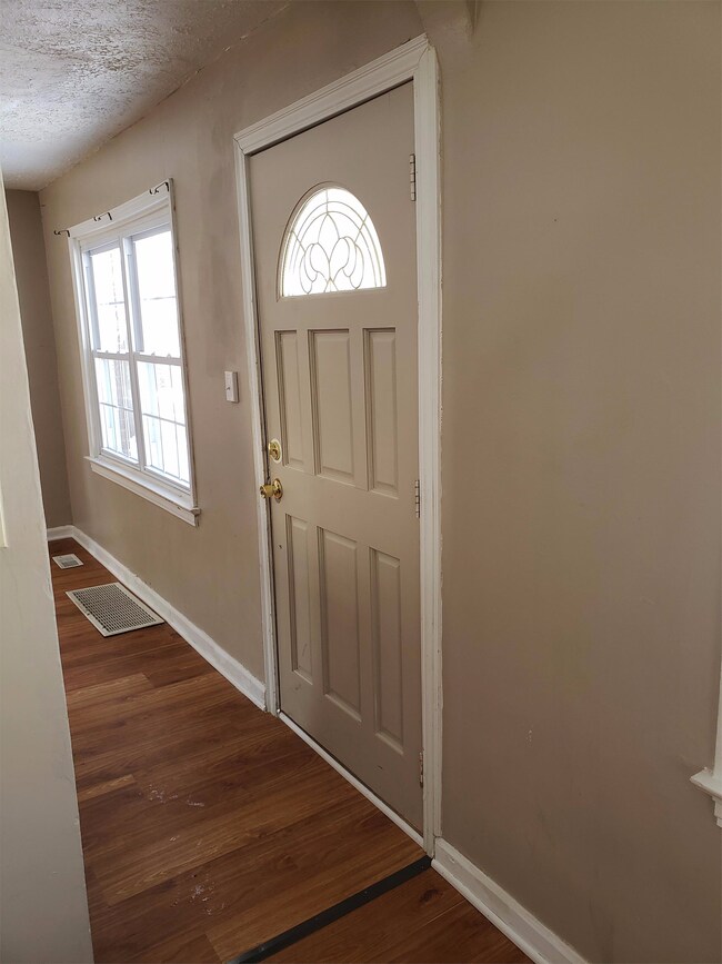 Foto del edificio - 1323 Woodland Ave SE