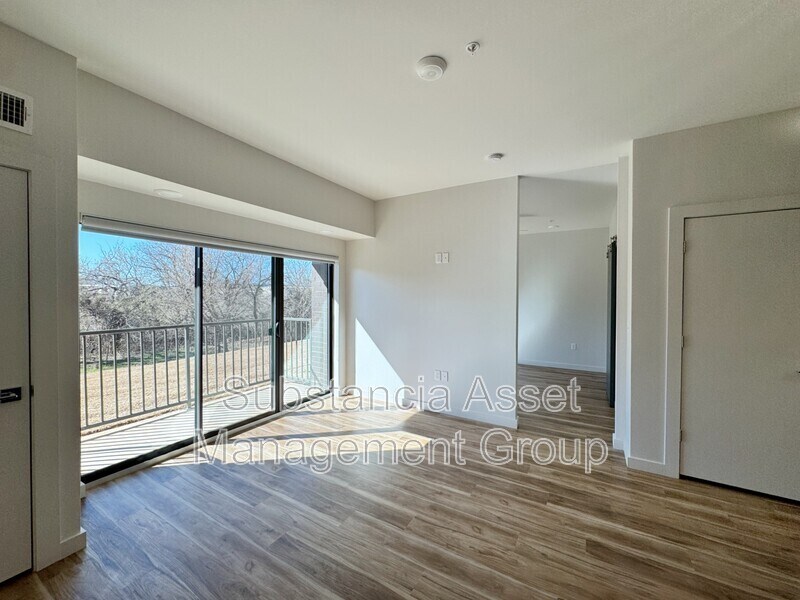 Photo - 1653 Midtown Place - 154