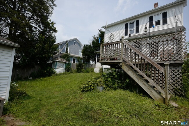 Building Photo - 58 Davis St