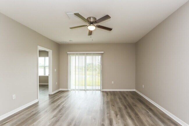 Foto del edificio - 10540 Whispering Hammock Dr