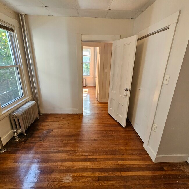 Foto del edificio - 384 Washington St