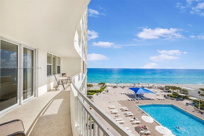 Foto del edificio - 3180 S Ocean Dr