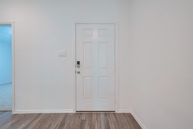 Building Photo - 27306 Sunterra Village Dr