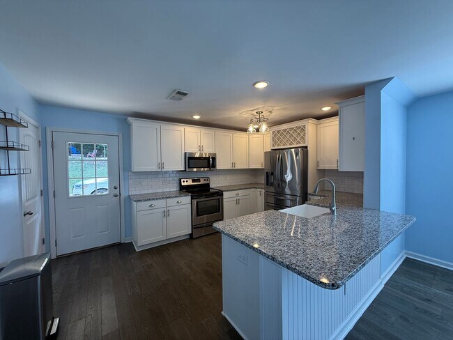 Foto del edificio - Cute 2 Story Home in Lundy Chase