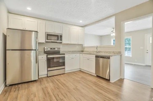 Foto del edificio - 417 Forrest Ridge Dr NW