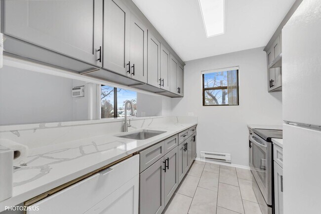 Foto del edificio - 1225 N Winslowe Dr