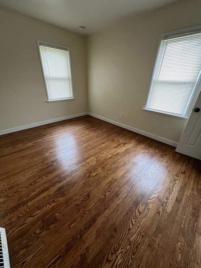 bedroom 1 - 6435 Myron Ave