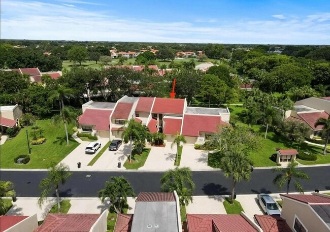 Foto del edificio - 819 Windermere Way