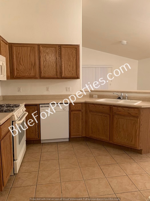 Building Photo - 6756 W Dovewood Way