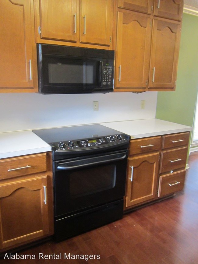 Foto del edificio - 5955 Mockingbird Ln