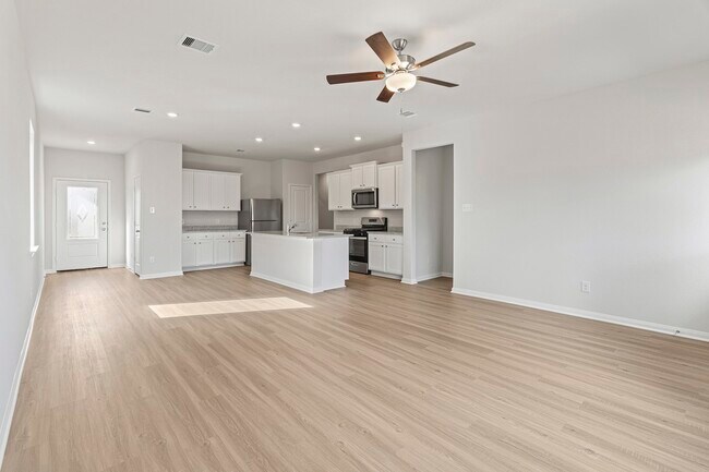 Foto del edificio - 10811 Hickory Ln