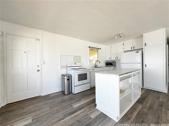 Building Photo - 91-459-459 Ewa Beach Rd