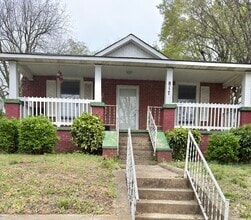 Building Photo - 817 Hilltop St