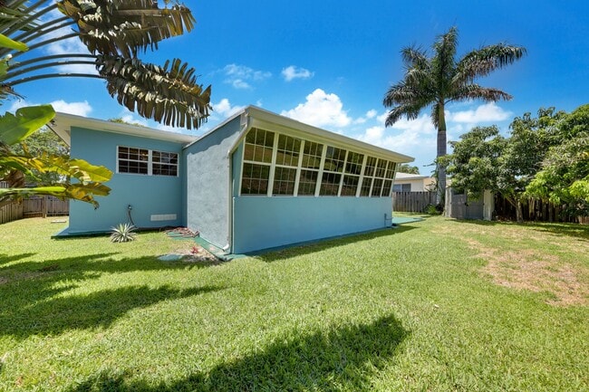 Foto del edificio - 13521 S Biscayne River Dr