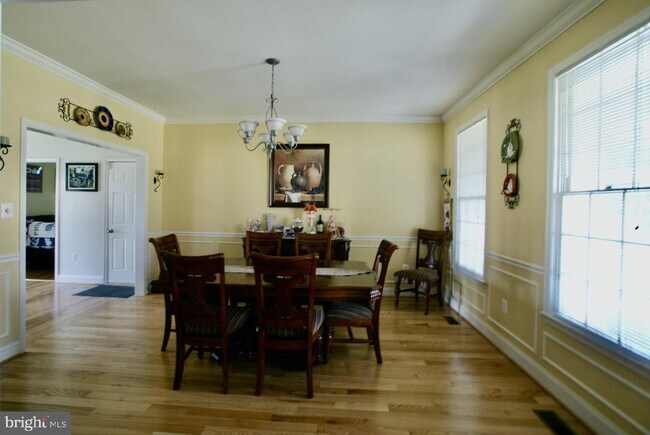 Building Photo - 209 Fairfield Dr