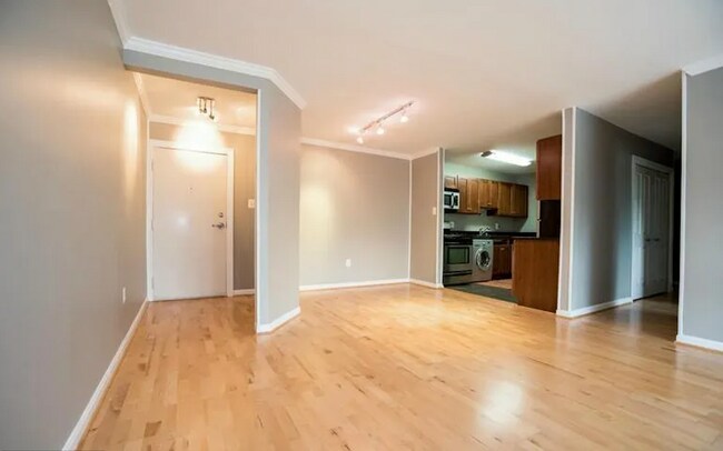Foto del edificio - 3109 Naylor Rd SE