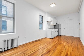 Building Photo - 239 W 63rd St