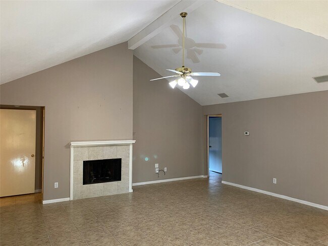 Foto del edificio - 3601 Colleen Meadows Cir