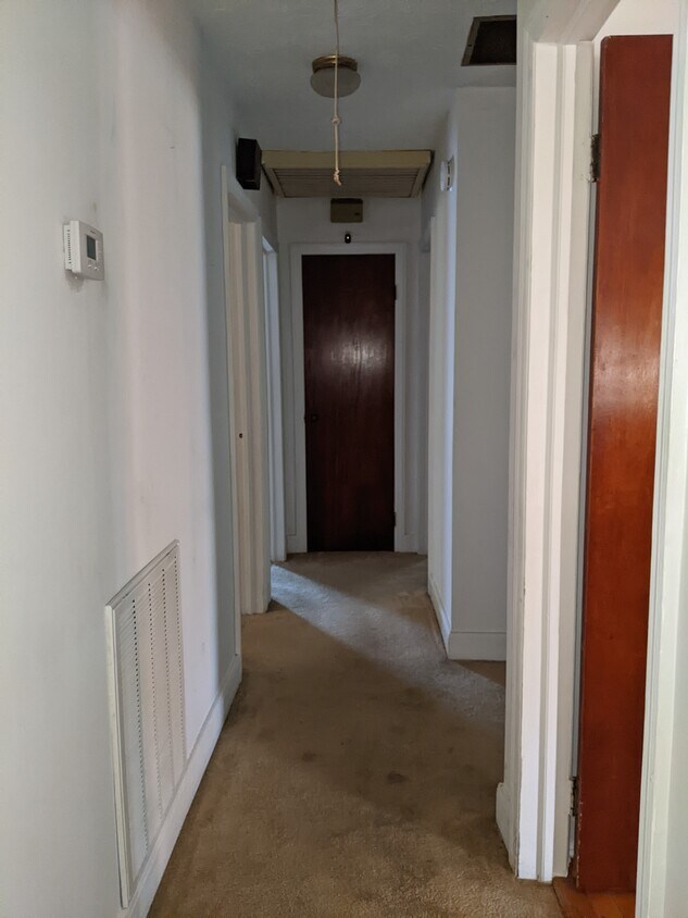 Primary Photo - 17020 Morris Dr