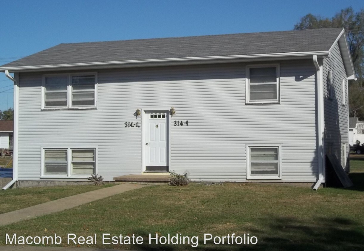 Primary Photo - 320 W Barsi Blvd