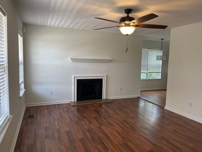 Foto del edificio - Single Family Home West Nashville Croleywood