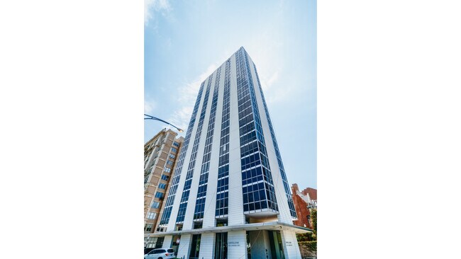 Foto del edificio - 1555 N Dearborn Pkwy