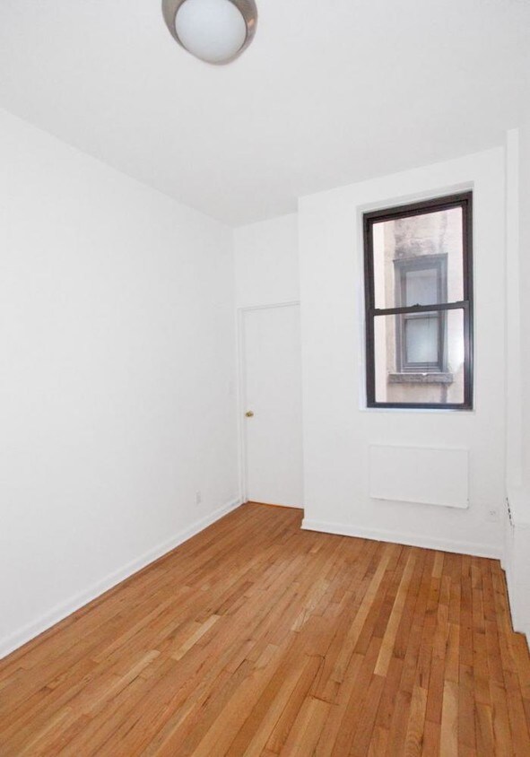 Building Photo - 1 bedroom in Manhattan  10010