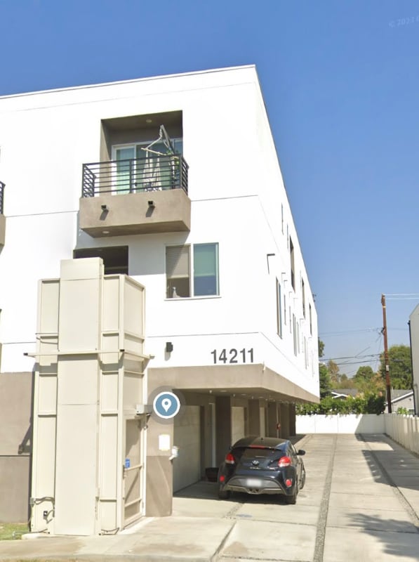 Photo - 14211 Gilmore St (Los Angeles, CA) Apartment