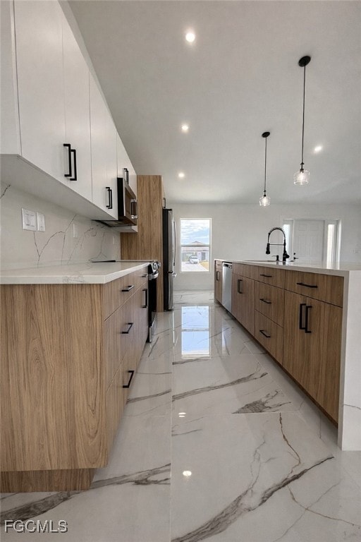 Building Photo - 3018 NE 1st Pl