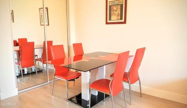 Foto del edificio - 1 br, 1 bath - 1516 17th St