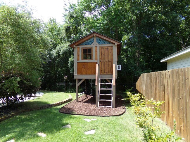 Foto del edificio - 14115 Norhill Pointe Dr