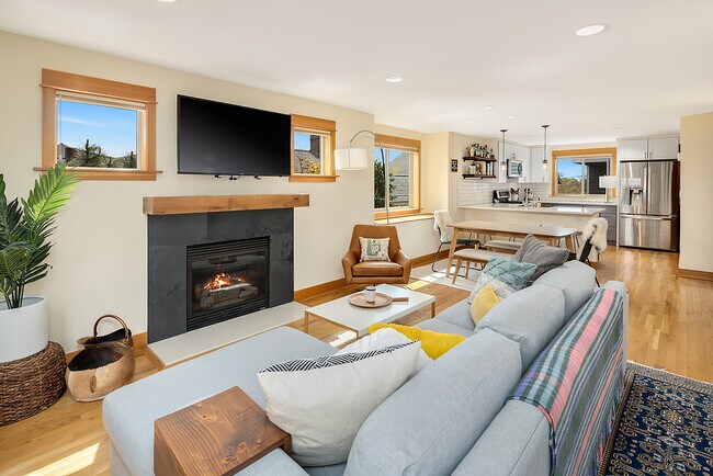 Kitchen/Living Room - 4433C 44th Ave SW