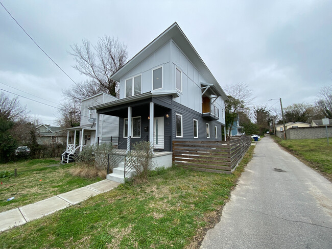 Foto del edificio - Room in House on Heck St